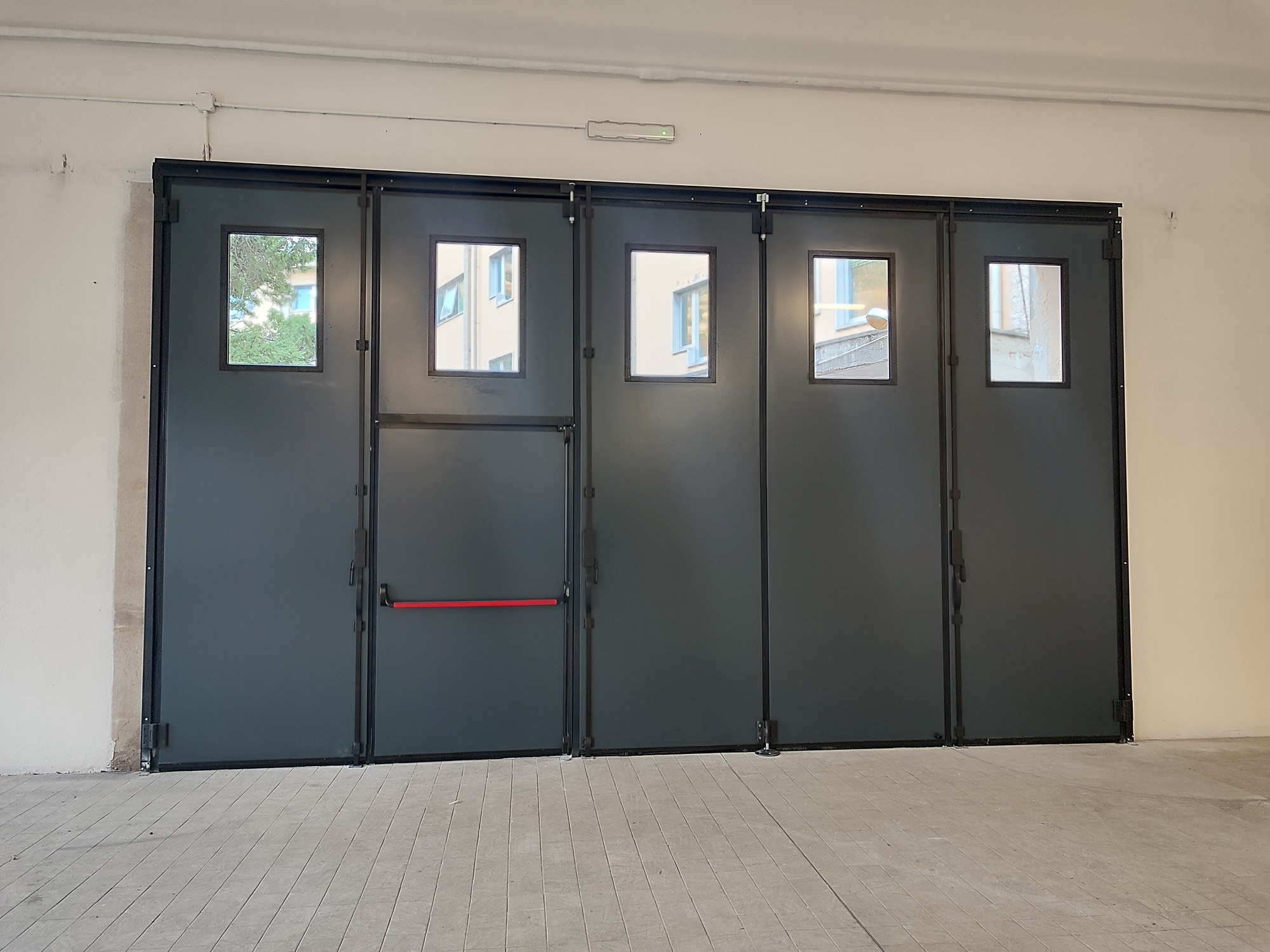 Cancelli, portoni garage e ringhiere
